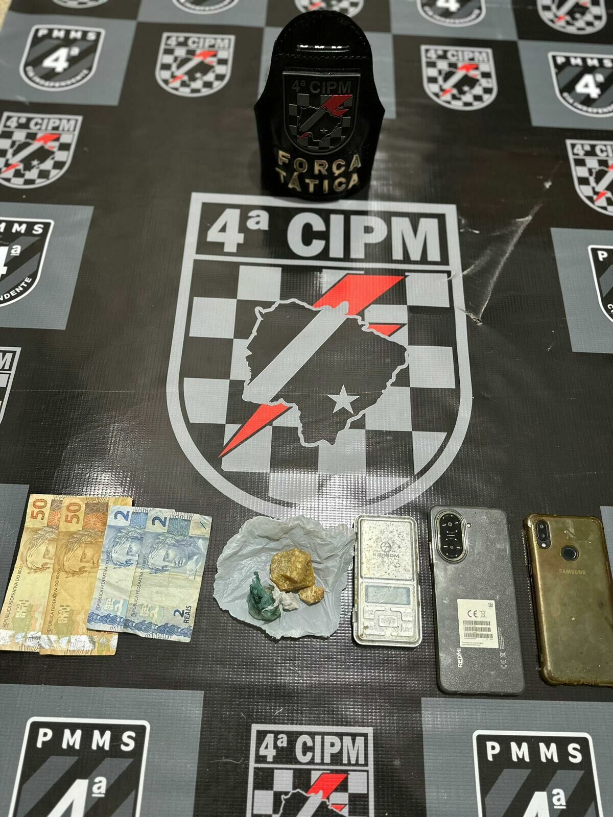 Imagem de compartilhamento para o artigo Casal de 55 e 58 anos é preso por gerenciar boca de fumo em Chapadão do Sul da MS Todo dia
